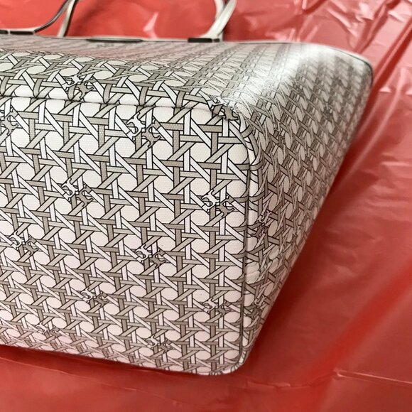 Tory Burch Ivory Ever-Ready Zip Tote - Picture 4 of 10